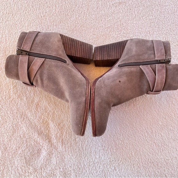 GIANNI BINI CHUNKY HEEL ANKLE STRAPPY BOOTIES TAUPE GRAY SIZE 10 - Picture 5 of 12